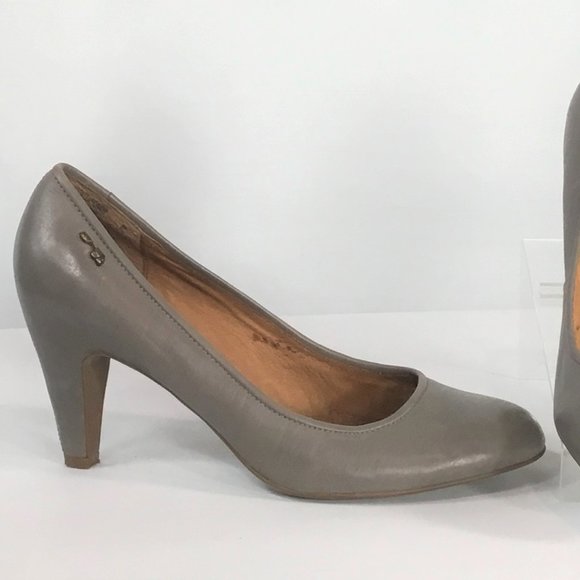 Naked Feet Luxurious Handmade Leather Heels (like new) - Picture 4 of 8